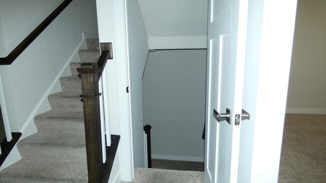 Building Photo - Spacious 4-bedroom, 3.5-bath home in Tipp City, OH