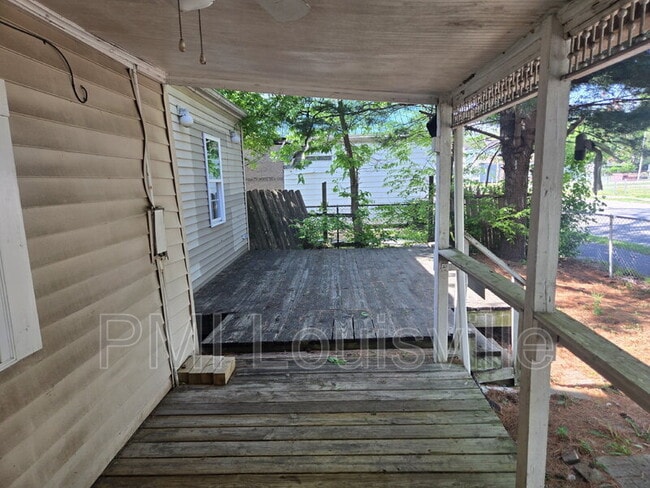 Building Photo - 451 N 25th St