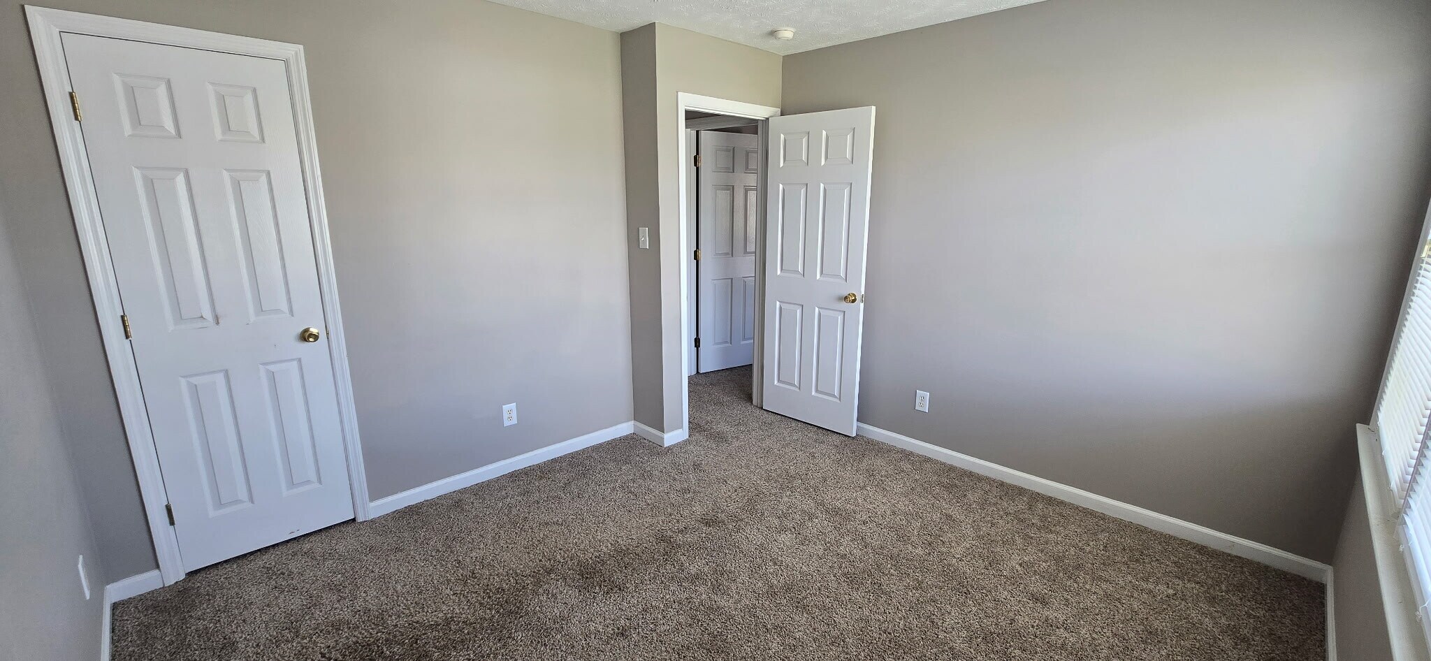 Building Photo - 804 Zadock Dr