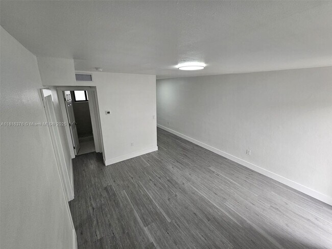 Building Photo - 1020 Opa-locka Blvd
