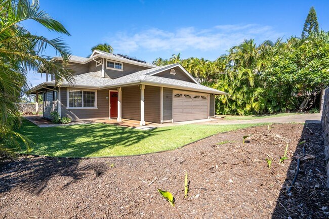 Building Photo - Beautifully Appointed Fully Furnished 4 bedroom/3 bathroom Kuau BayView House w/ Ocean views