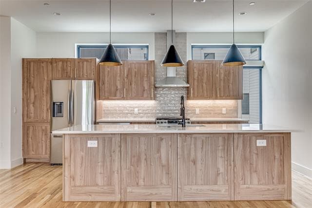 Building Photo - 5609 Live Oak St