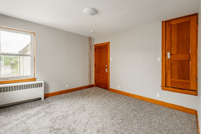 Building Photo - 308 Cherry St
