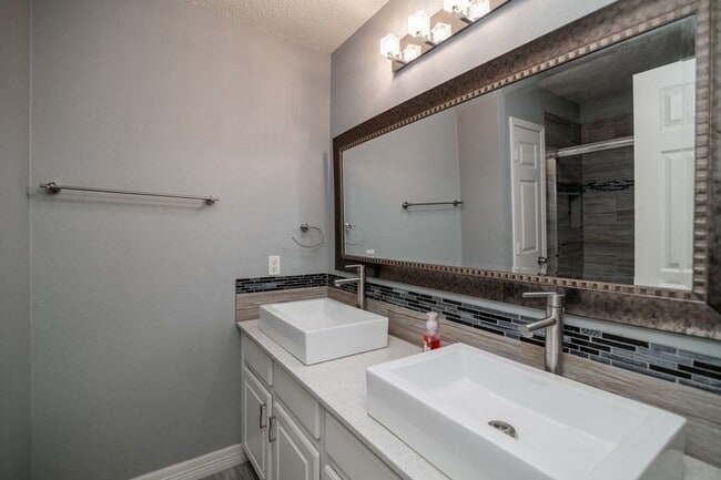 Building Photo - COMING SOON! GORGEOUS 4 BEDROOM HOME LOCATED IN ALLEN TEXAS!