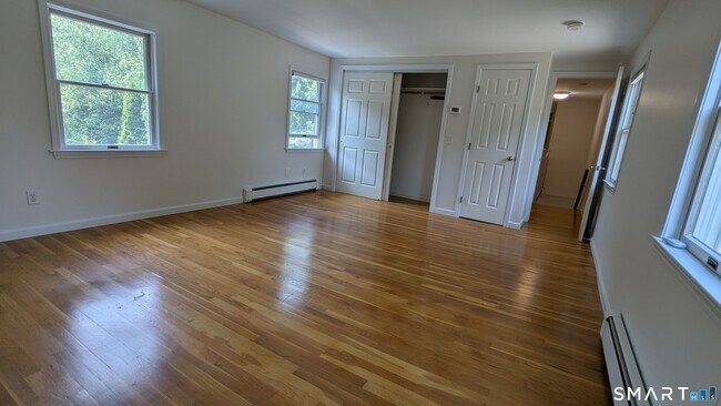 Building Photo - 117 N Taylor Ave