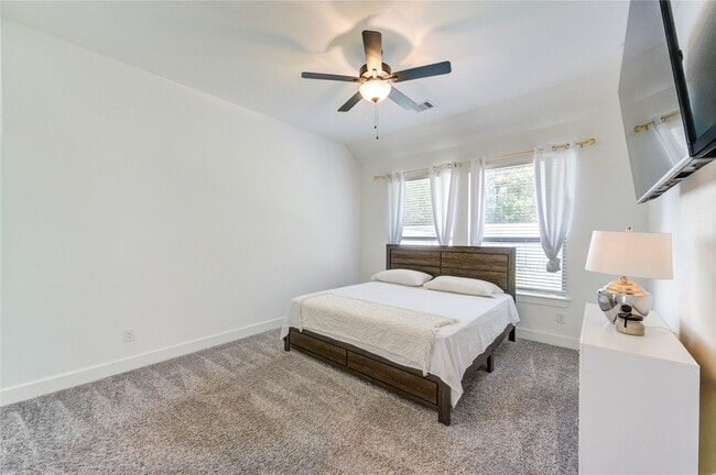 Building Photo - 10636 Wild Chives