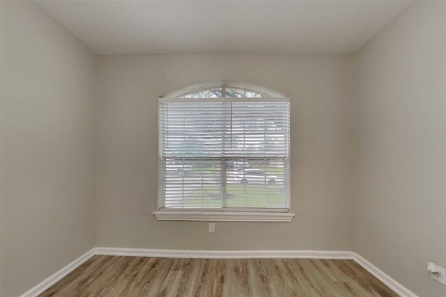 Building Photo - 21643 Bay Palms Dr