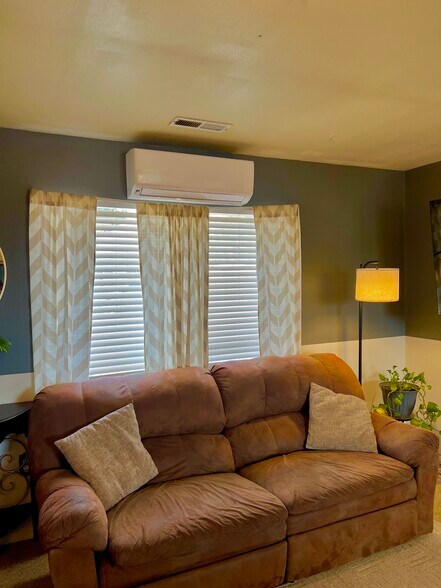 Building Photo - 3056 Tenorio Dr