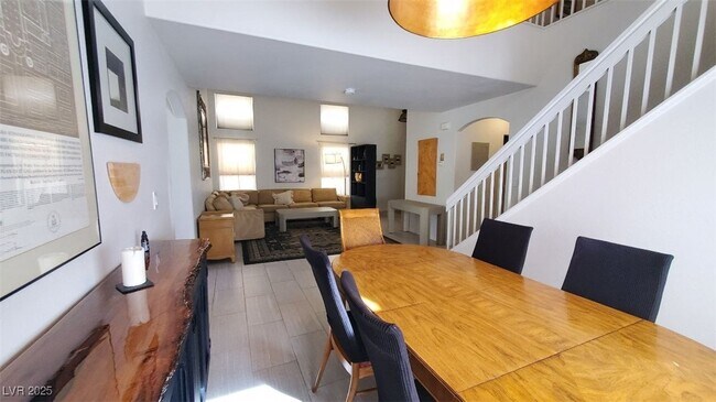 Building Photo - 1729 Mexican Poppy St