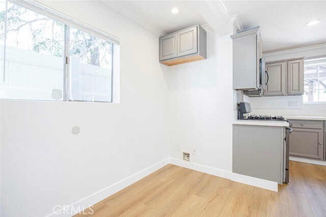 Building Photo - 10531 Greenburn Ave