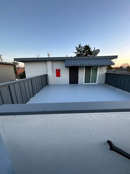 Building Photo - 1339 Rose St