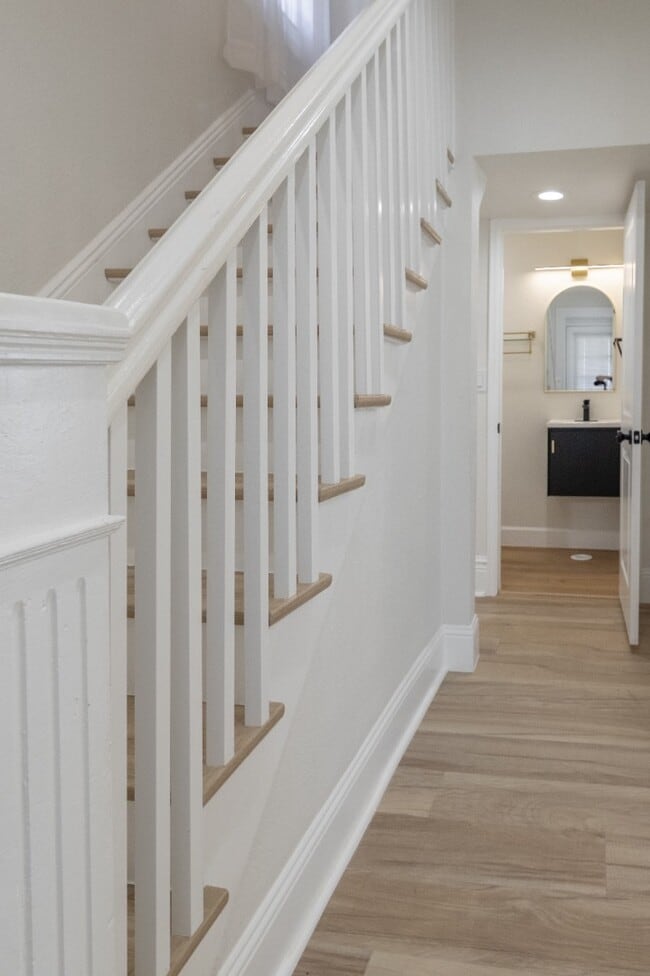 Building Photo - Stunning Remodeled Patio Home in Baker – 3...