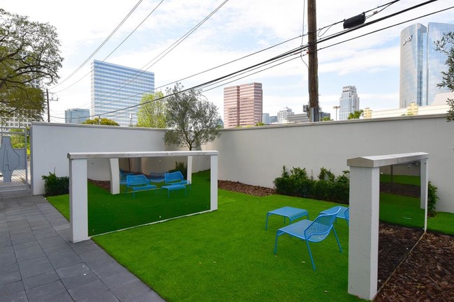 Building Photo - 4521 San Felipe St