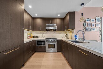 Building Photo - 1400 Hudson St