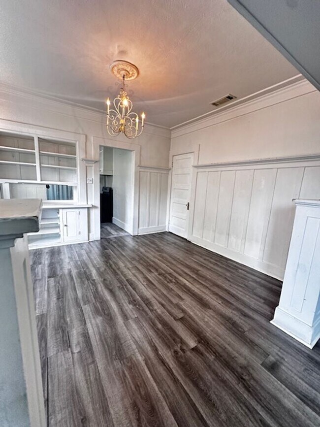 Building Photo - Charming 3 Bed / 1 Bath Home in the Heart of the Tower District