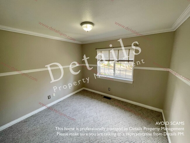 Building Photo - Spacious 4 Bedroom CK Home in Gated Community