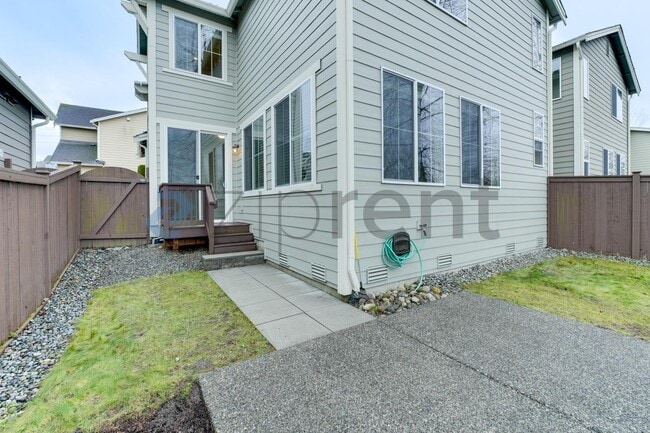 Building Photo - 18308 38th Dr SE