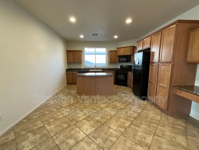 Building Photo - 18471 Verdin Rd