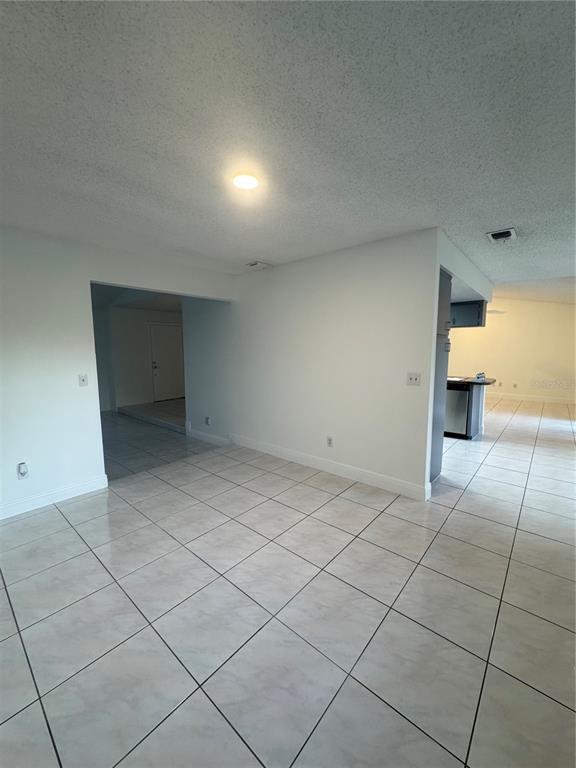 Building Photo - 7910 Glen Abbey Cir