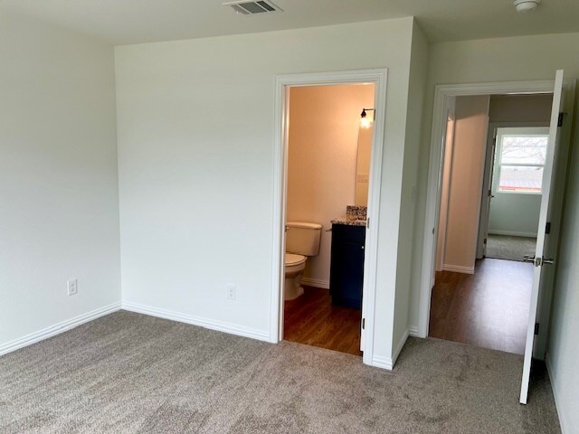Owner's Suite - 5905 Grayson St