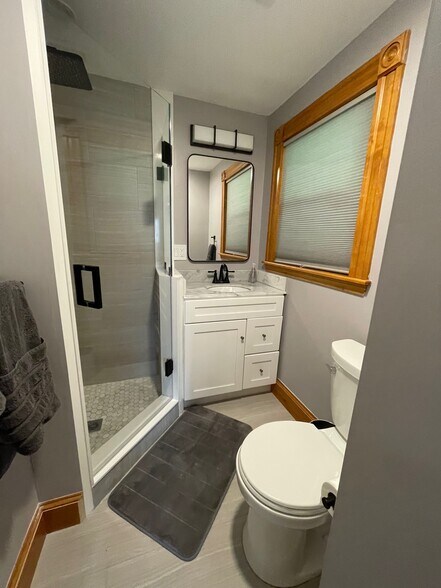 Building Photo - 25 Winsor Rd