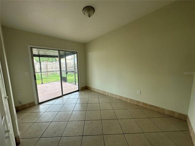 Building Photo - 1000 Dolphin Dr