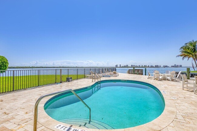 Building Photo - 68 Yacht Club Dr