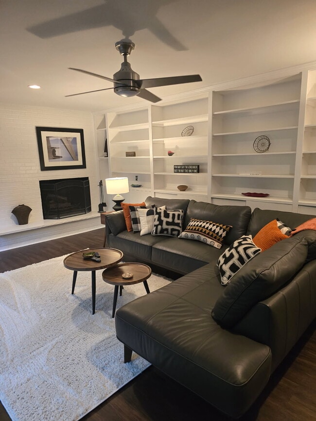 Building Photo - 2994 Baker Ridge Dr NW