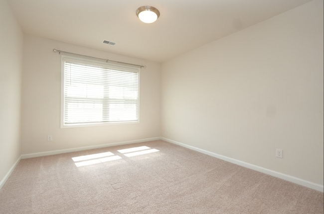 Building Photo - Charming 3-bedroom, 2-bath home!