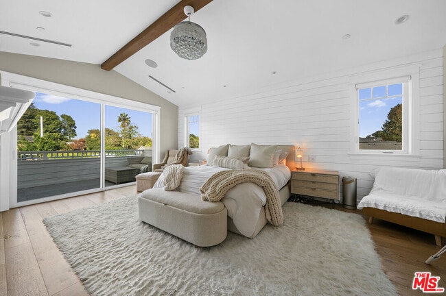 Building Photo - 12345 Huston St