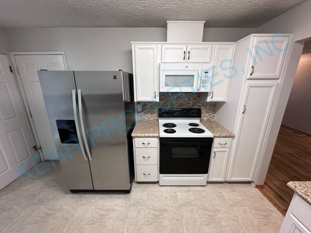 Building Photo - Spacious 4-Bedroom Gem with 2,320 Sq Ft of...