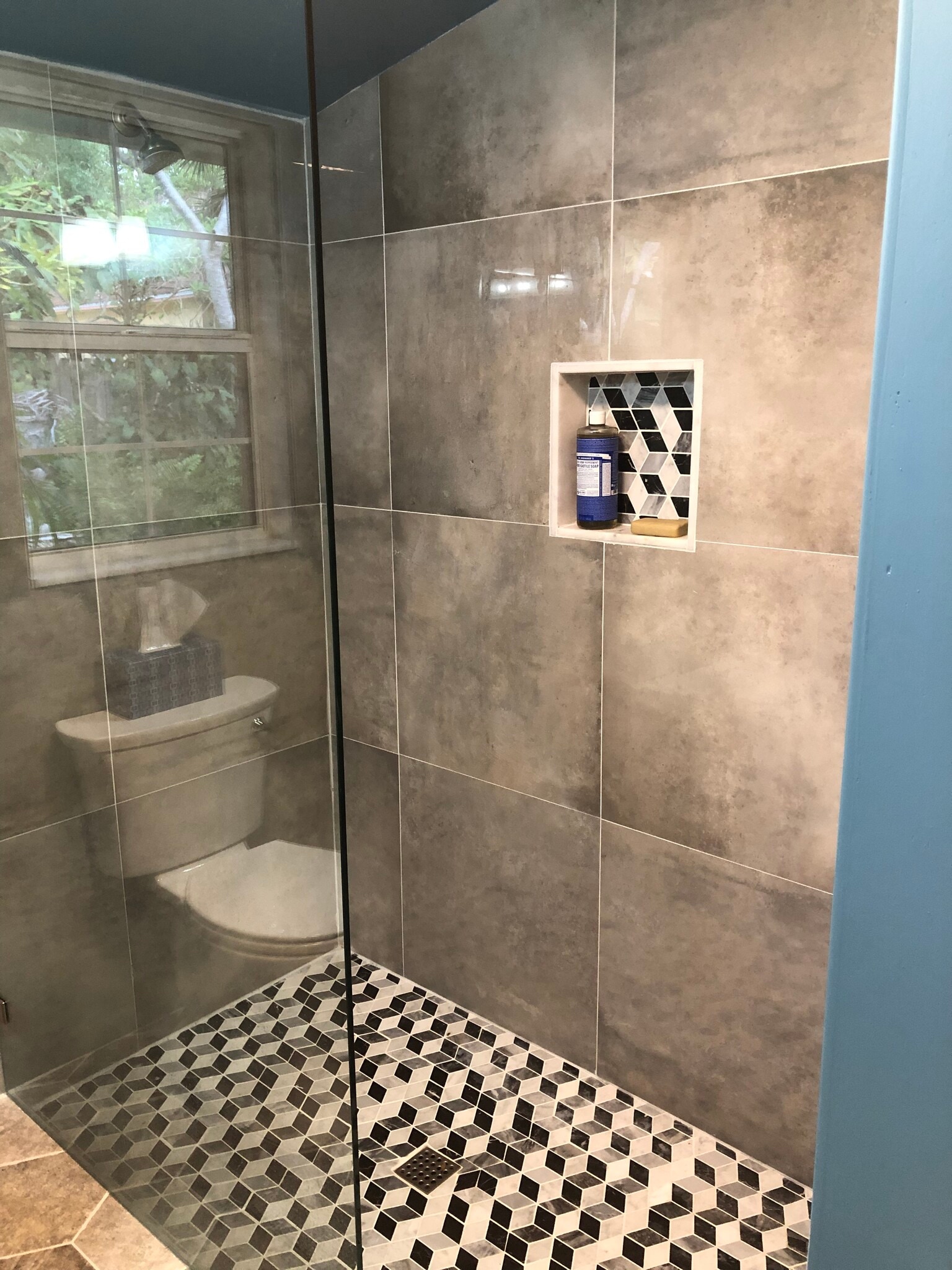walk-in shower - 124 19th Ave S