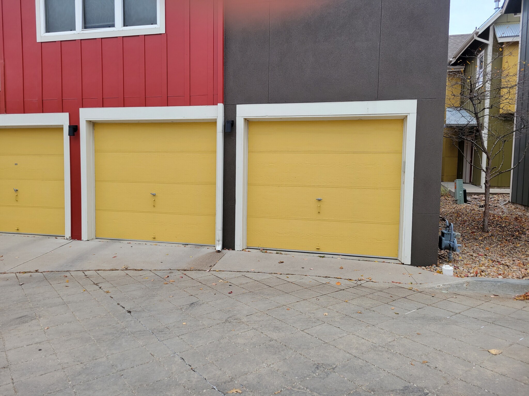 Two Car Garage - 1761 Yellow Pine Ave