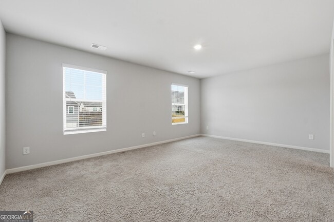 Building Photo - 6615 Bluffview Dr