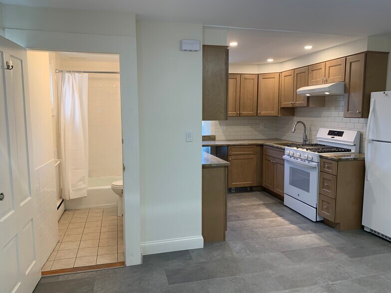 Building Photo - 22 Rantoul St