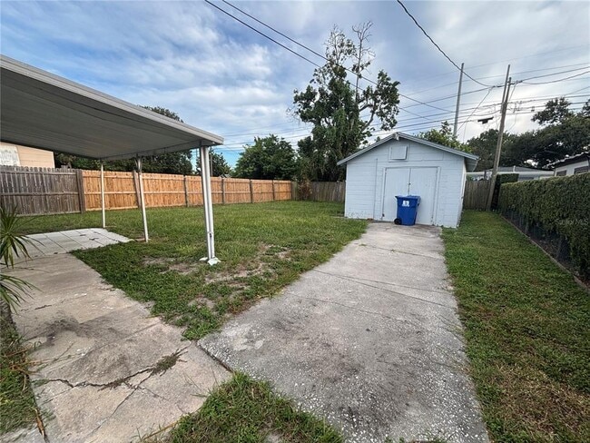 Building Photo - 2478 16th Ave N
