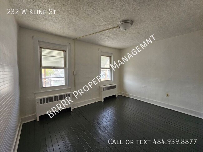 Building Photo - 232 W Kline Ave