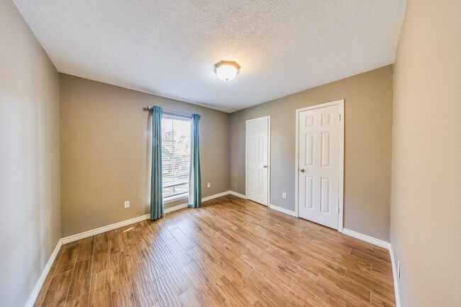 Building Photo - 18800 Egret Bay Blvd