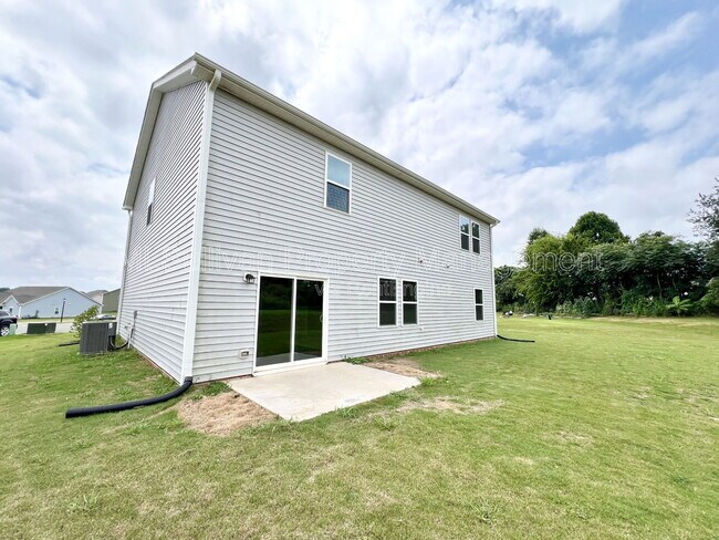Building Photo - 324 McClellan Trail