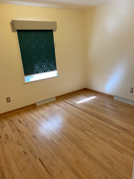 Building Photo - 445 Grape Ave
