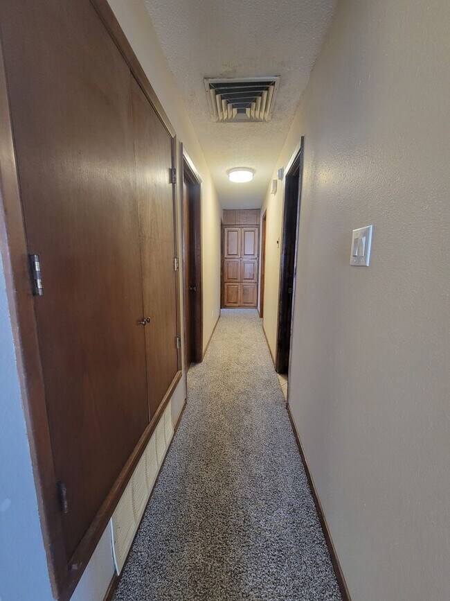 Building Photo - 3209 Duckworth Ave Clovis NM