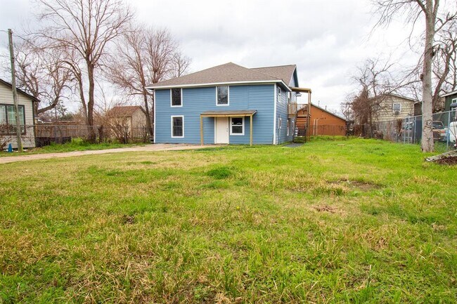 Primary Photo - 3615 Legion St