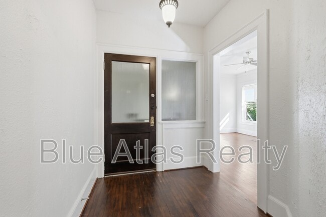 Building Photo - 4914 Victor St