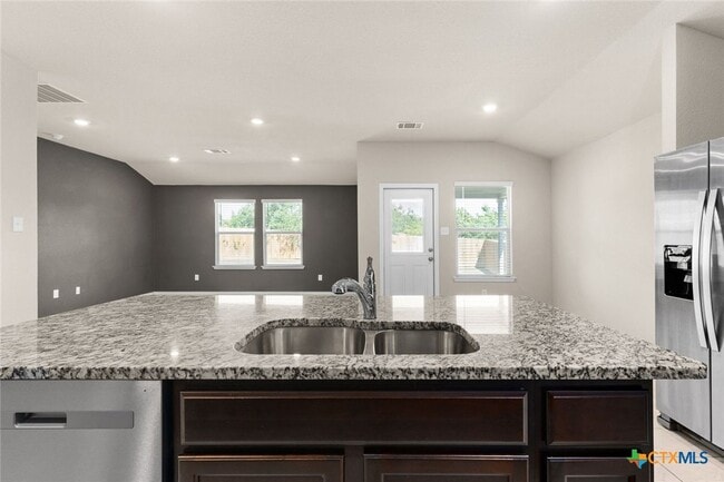 Building Photo - 4906 Karen Grn Dr