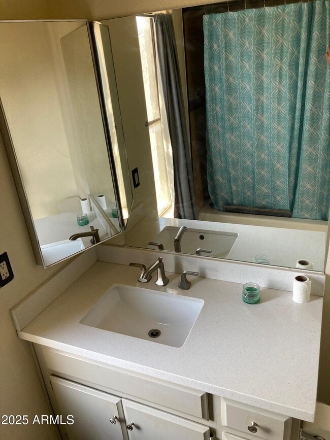 Building Photo - 8634 S 51st St