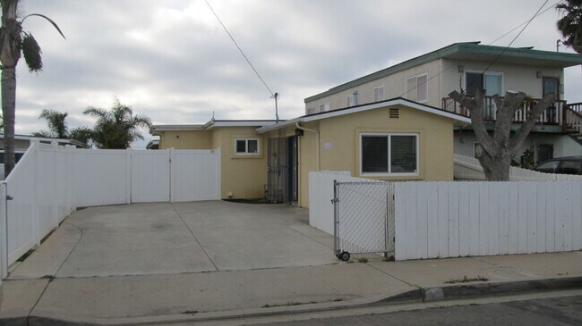 Primary Photo - 390 7th St