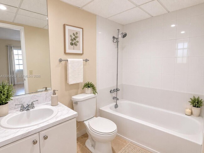 Building Photo - 8650 SW 109th Ave