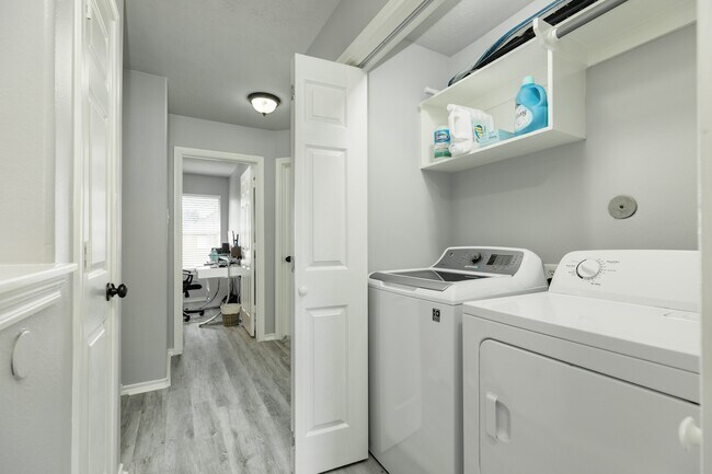 Building Photo - 345 Brandy Ridge Ln