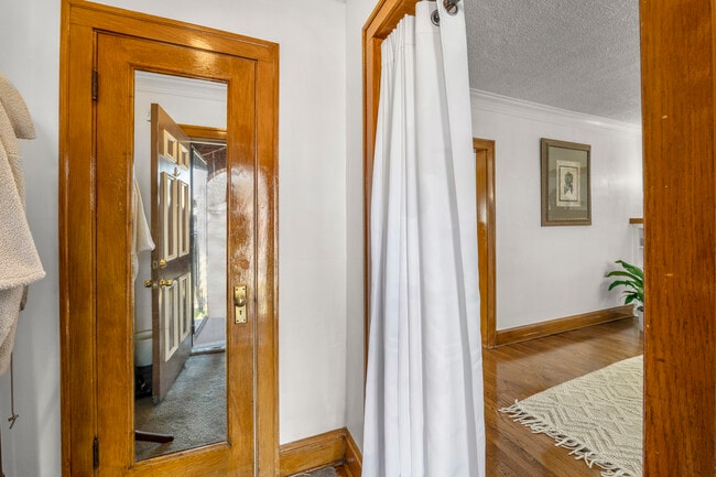 Building Photo - 5229 W Potomac Ave