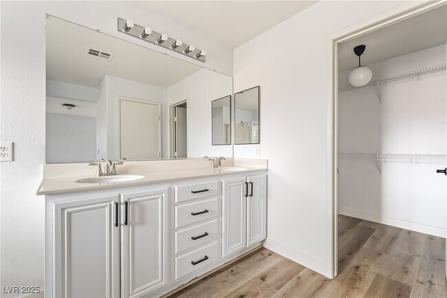 Building Photo - 268 Bella Matese Ave